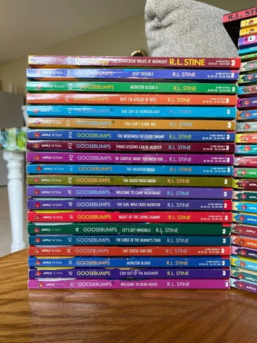 *Like New* Lot of 68 Complete 1-62 Set Goosebumps Original 1990s + 6 extras