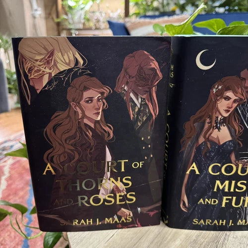 Elithien ACOTAR exclusive Illumicrate dust jackets Court of Thorns and Roses Set